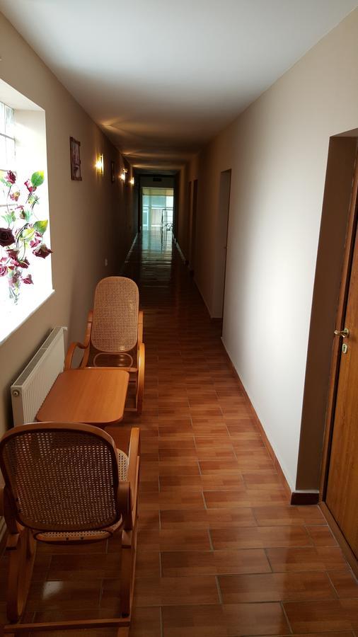 Pensiune Restaurant Avangarde Piteşti Exterior foto